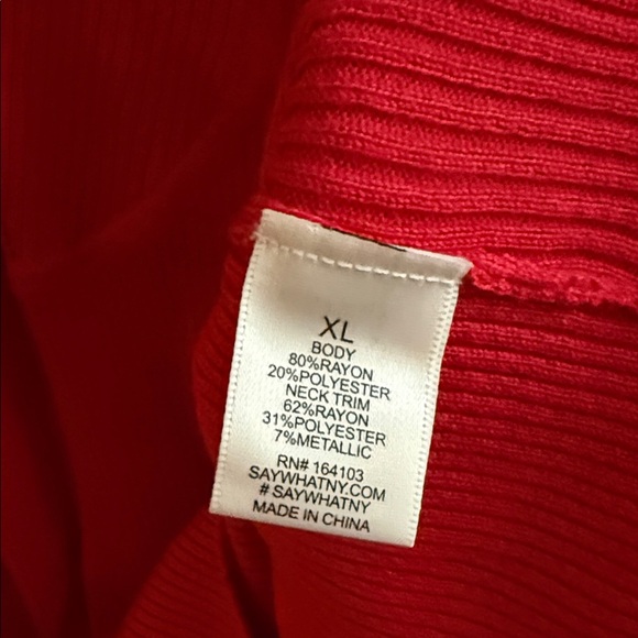 Questions Women's Ribbed Blouse - Picture 4 of 6